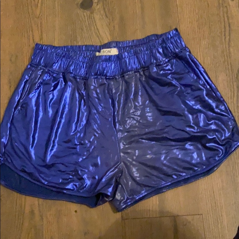 Blue shorts with pockets
